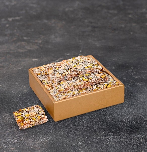 Antep Fıstıklı Fındıklı Portakal Aromalı Yaprak Lokum - 