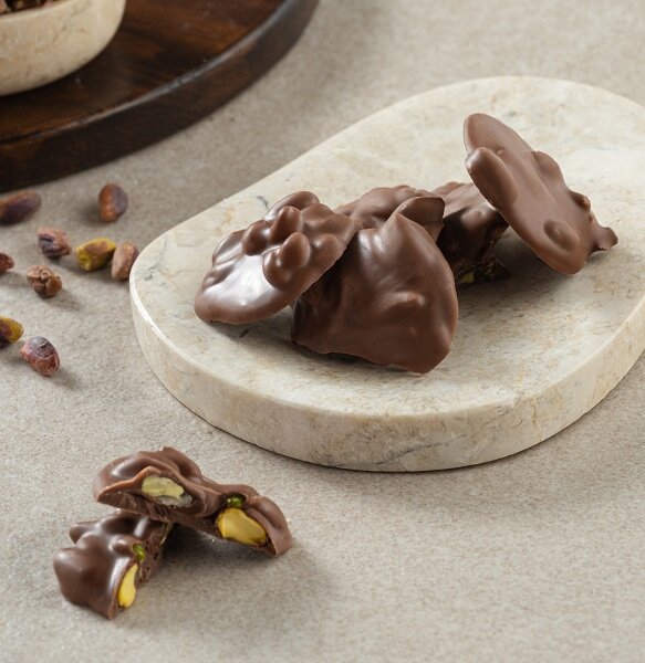 Antep Fıstıklı Roche Sütlü Çikolata - 