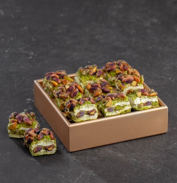 Fıstık Bahçesi Beyaz Çikolatalı - 