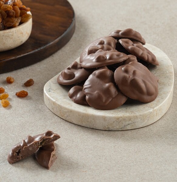 Üzümlü Roche Sütlü Çikolata - 